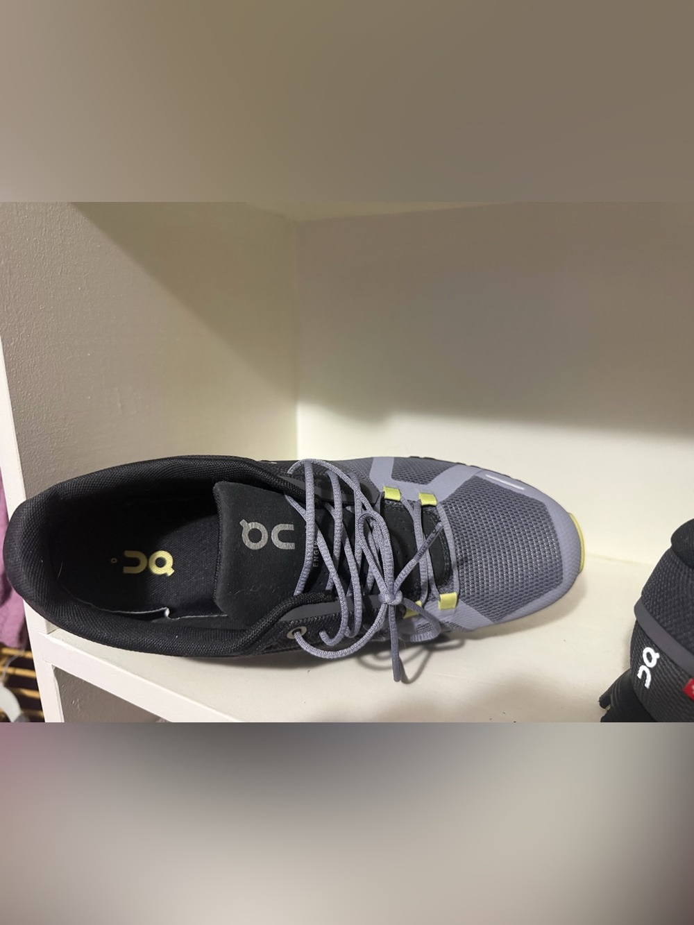 On Running Cloudflow Black and Gray Running Shoes - Picture 4 of 7